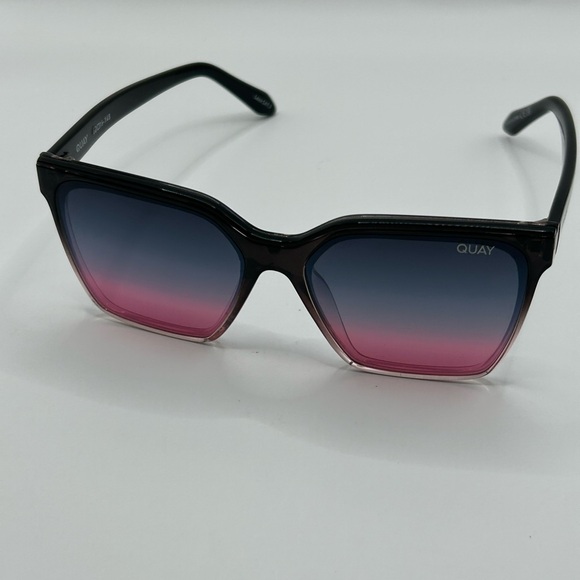 Quay Level Up Oversized Sunglasses - Picture 2 of 5